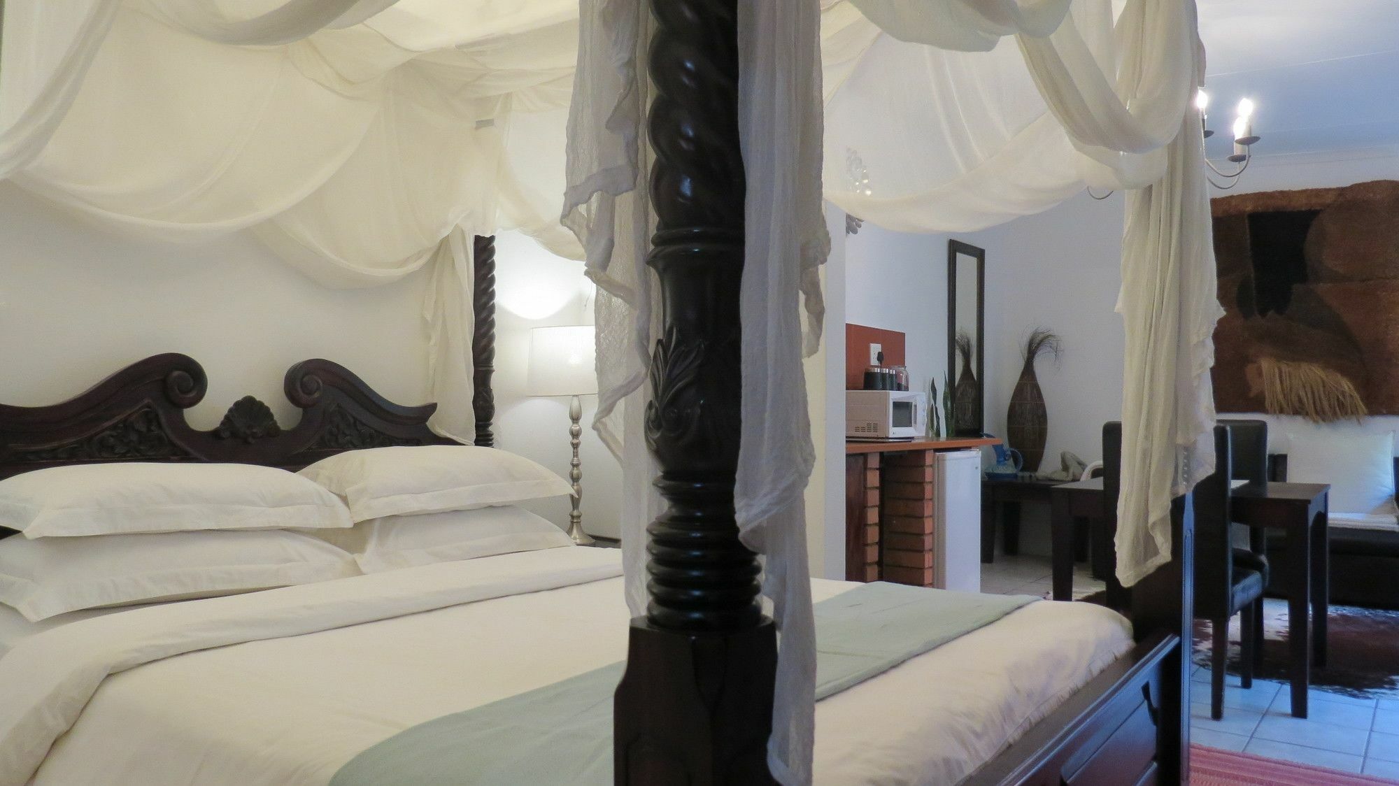 Dinkwe Guest House Pretoria-Noord エクステリア 写真